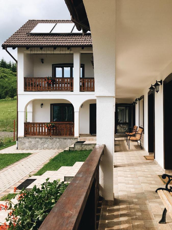 Pensiunea Encian Colibiţa Exterior foto